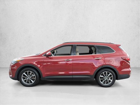 Used 2017 Hyundai Santa Fe SE image 5