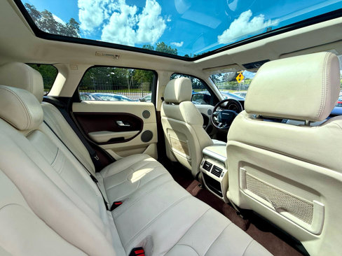 Used 2013 Land Rover Range Rover Evoque Prestige image 27