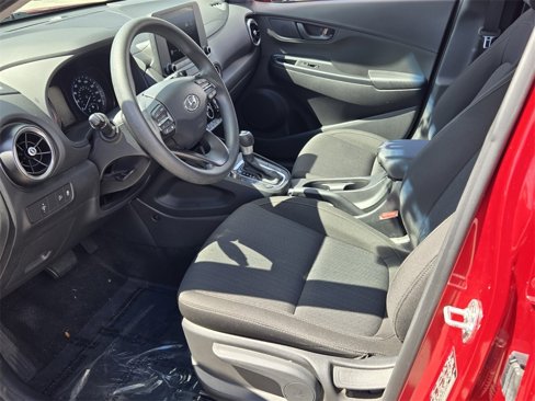 Certified 2022 Hyundai Kona SEL w/ Cargo Package image 9