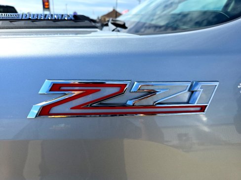 Used 2021 Chevrolet Silverado 2500 LTZ w/ LTZ Premium Package image 14