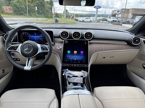 Used 2025 Mercedes-Benz C 300 4MATIC Sedan image 11