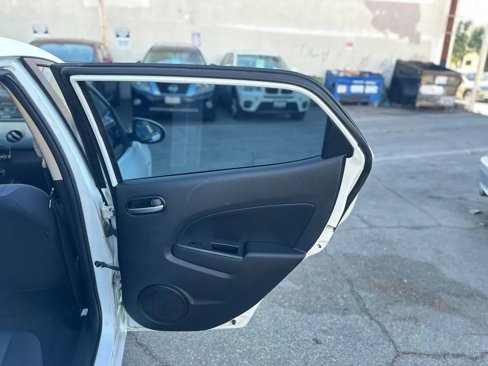 Used 2011 MAZDA MAZDA2 Sport image 33