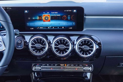 Certified 2022 Mercedes-Benz A 220 4MATIC image 11
