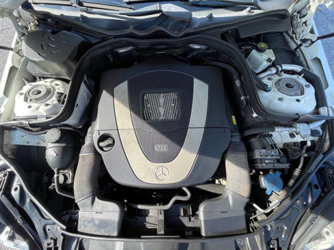 Used 2011 Mercedes-Benz E 350 4MATIC Sedan image 32
