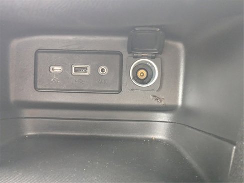 Used 2021 Chevrolet Equinox LT image 25