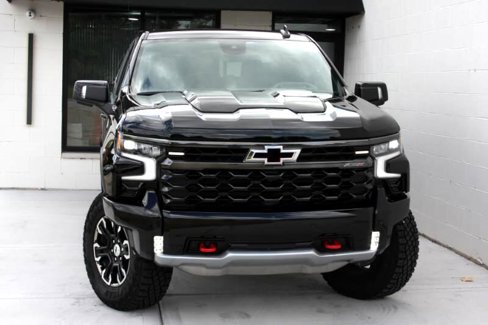 Used 2025 Chevrolet Silverado 1500 ZR2 w/ Technology Package image 4