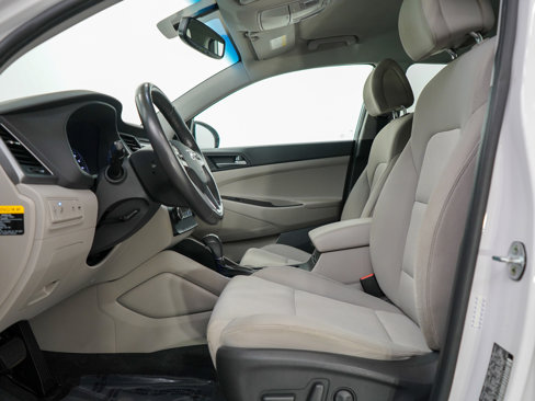 Used 2016 Hyundai Tucson Sport image 18