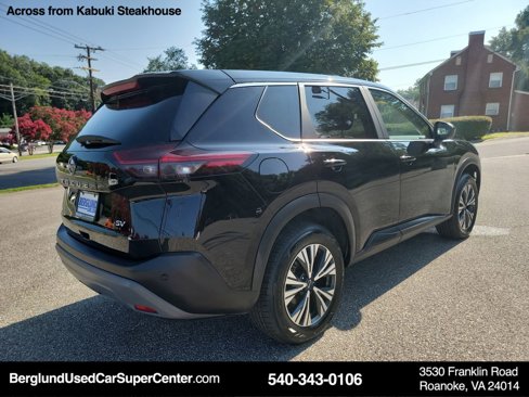 Used 2023 Nissan Rogue SV image 4