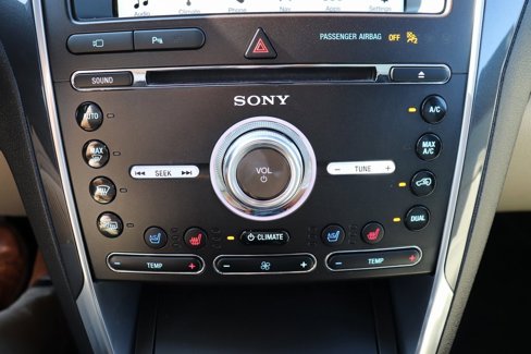 Used 2018 Ford Explorer Limited image 35