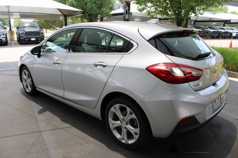 Used 2018 Chevrolet Cruze Premier image 13