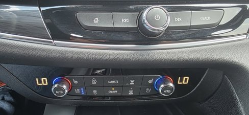 Used 2024 Buick Enclave Premium image 25