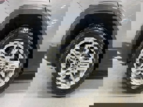 Certified 2022 Mercedes-Benz GLB 250 4MATIC image 13