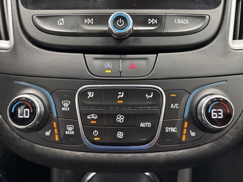 Used 2024 Chevrolet Malibu LT image 17