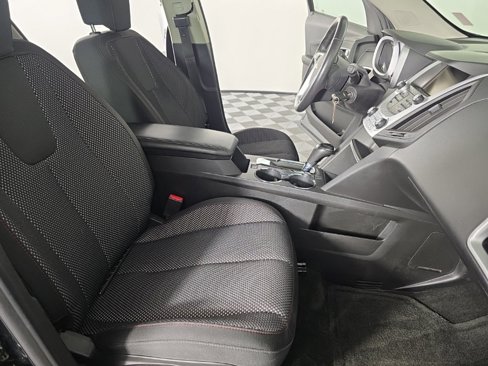 Used 2017 Chevrolet Equinox LT w/ Convenience Package image 38