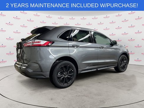 New 2024 Ford Edge SE w/ Black Appearance Package image 3