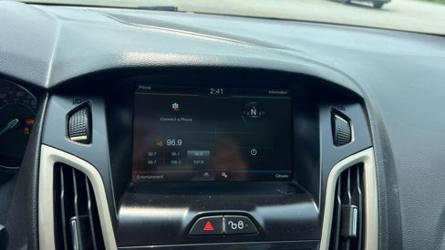 Used 2012 Ford Focus SEL image 16