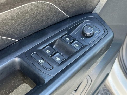 Used 2021 Volkswagen Atlas SEL Premium image 28