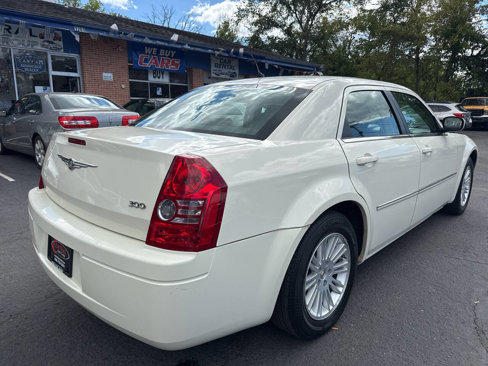 Used 2008 Chrysler 300 LX image 5