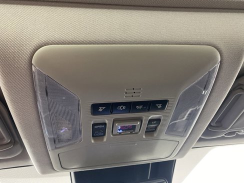 Used 2019 Toyota RAV4 Limited image 36