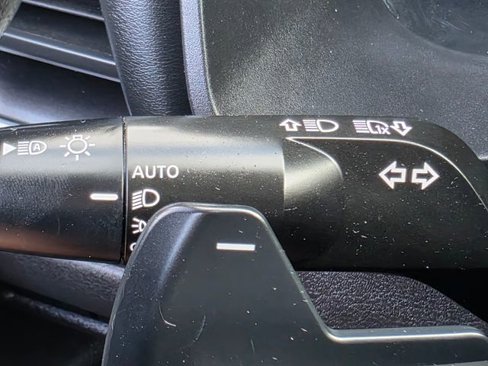 Used 2023 Nissan Rogue SV image 34