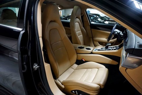 Used 2018 Porsche Panamera image 42