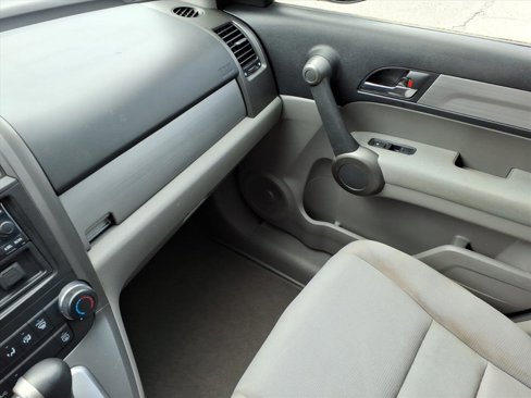 Used 2010 Honda CR-V LX image 18