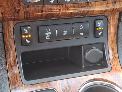 Used 2014 Chevrolet Traverse LTZ image 23