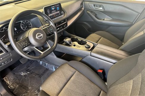 Used 2024 Nissan Rogue SV image 10