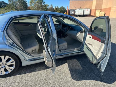 Used 2012 Toyota Avalon image 18