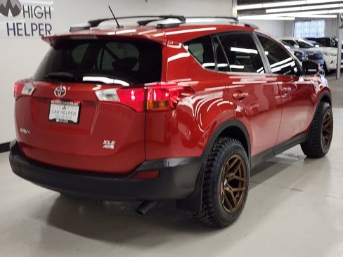Used 2013 Toyota RAV4 XLE image 5