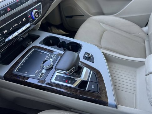 Used 2019 Audi Q7 2.0T Premium Plus w/ Premium Plus Package image 17