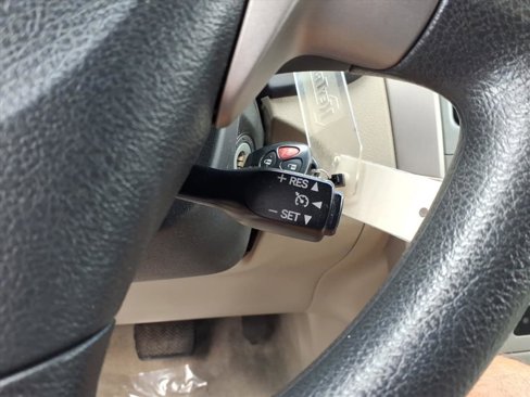 Used 2013 Toyota Corolla LE image 19