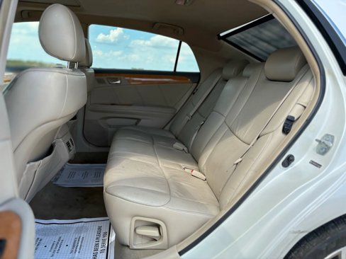 Used 2007 Toyota Avalon Limited image 10