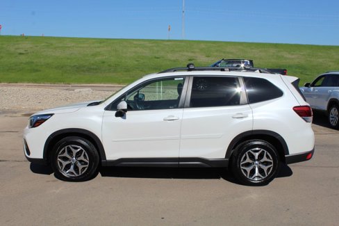Used 2019 Subaru Forester Premium w/ All-Weather Package image 9