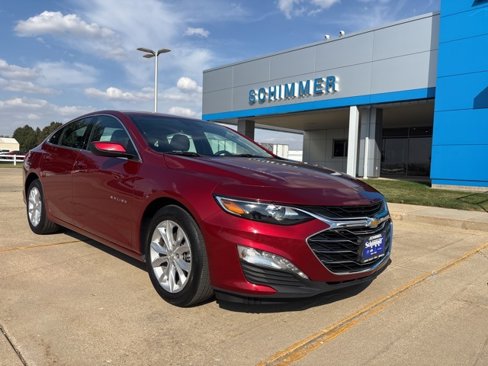 Used 2024 Chevrolet Malibu LT image 2