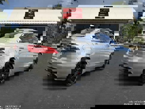 Used 2018 Jaguar XE Prestige image 8