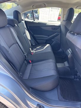 Used 2022 Subaru Impreza 2.0i Premium image 16