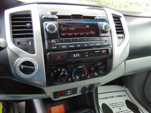 Used 2012 Toyota Tacoma 4x4 Double Cab image 15