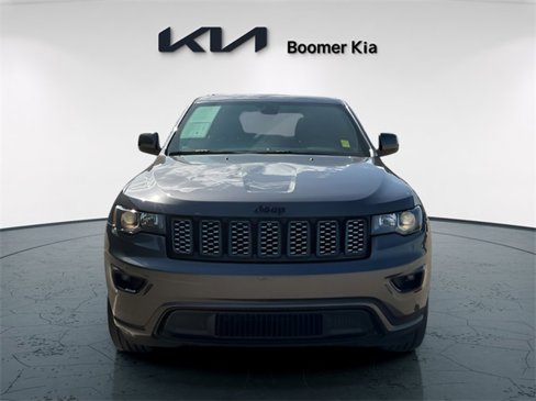 Used 2021 Jeep Grand Cherokee Laredo X image 8