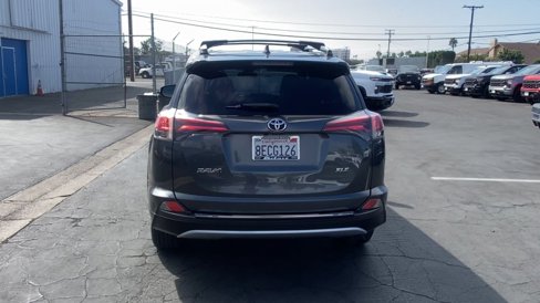Used 2018 Toyota RAV4 XLE image 7