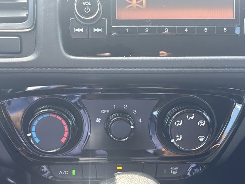 Used 2019 Honda HR-V LX image 17
