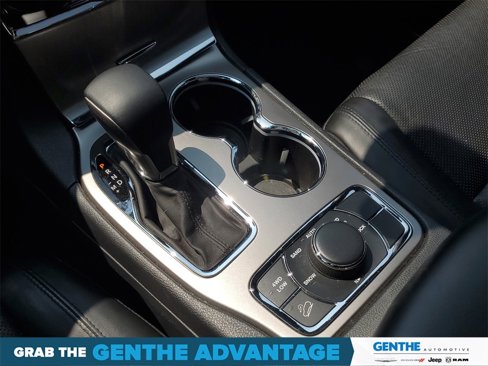 Used 2019 Jeep Grand Cherokee Limited w/ Luxury Group II image 22
