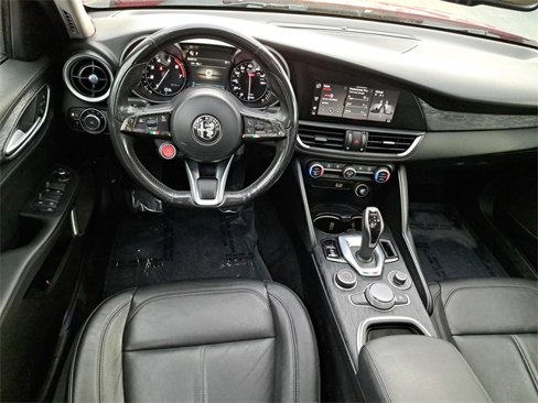 Used 2021 Alfa Romeo Giulia Sprint w/ Sun & Sound Package image 15