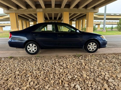 Used 2003 Toyota Camry LE image 2