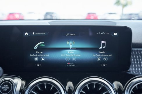 Used 2022 Mercedes-Benz GLB 250 4MATIC w/ Premium Package Lite image 50