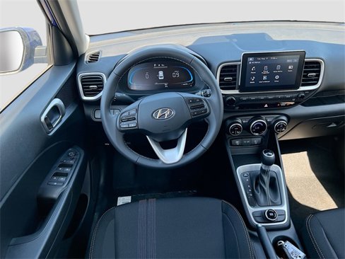 New 2025 Hyundai Venue SEL image 21