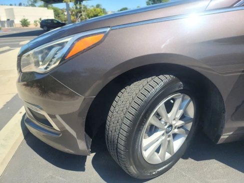 Used 2015 Hyundai Sonata SE image 9