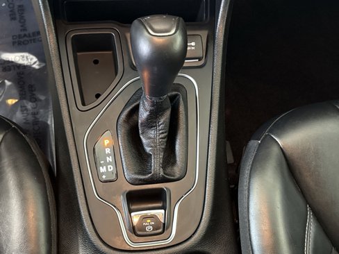 Used 2019 Jeep Cherokee Latitude Plus image 21
