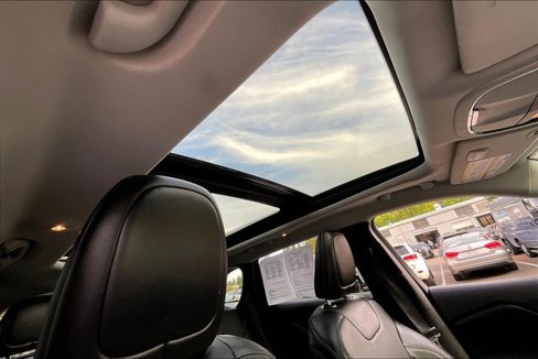 Used 2020 Jeep Cherokee Limited w/ Technology Group image 19