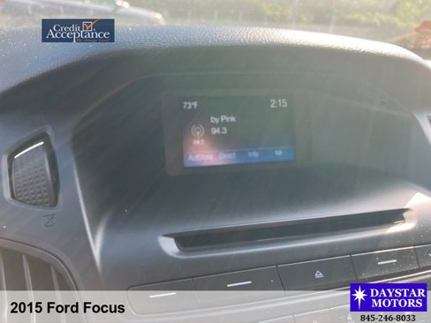 Used 2015 Ford Focus SE w/ SE Ecoboost Package image 9